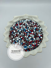 Load image into Gallery viewer, *CLEARANCE* THEMED: 4TH OF JULY Themed Gnome Tumbler DIY
